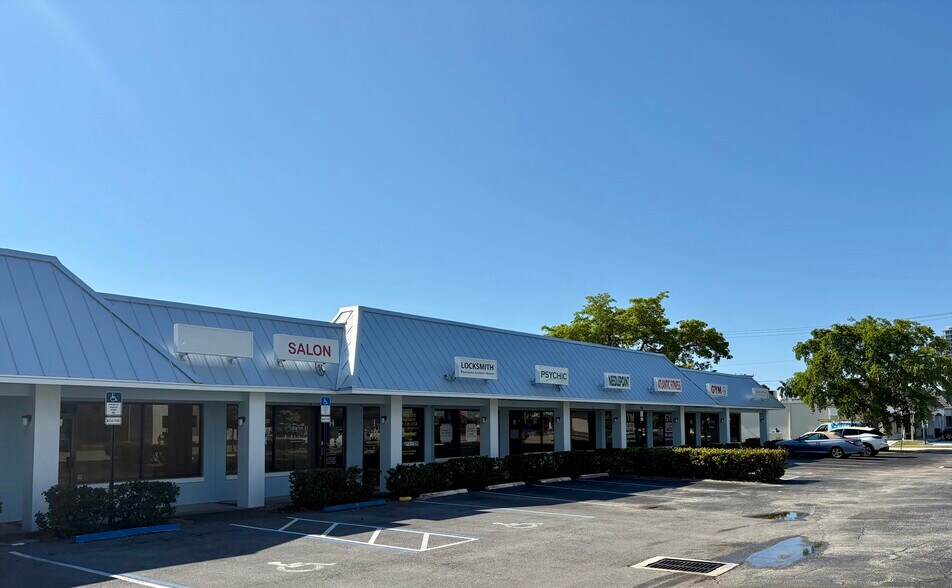 905 US Highway 1, Lake Park, FL à louer - Photo du bâtiment - Image 1 de 1