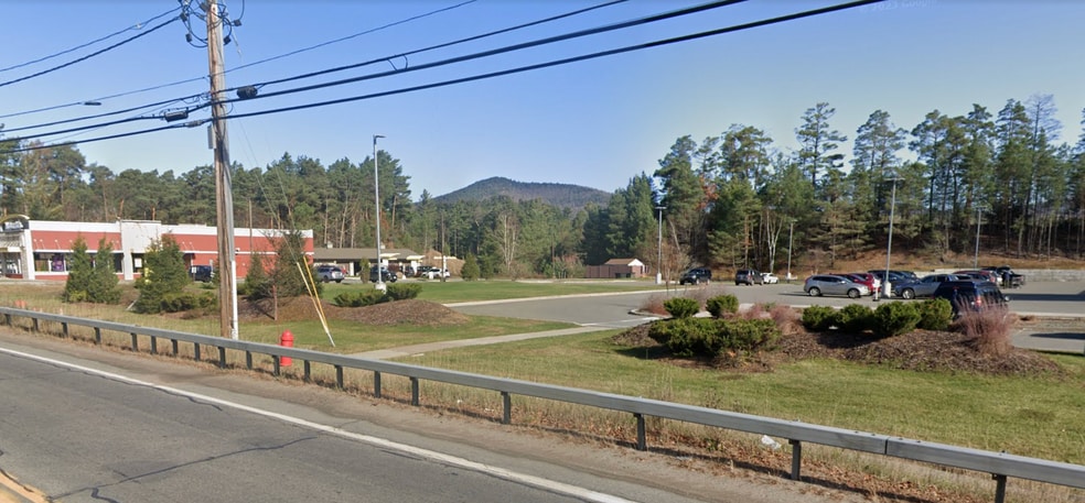 587 Lake Flower Ave, Saranac Lake, NY for sale - Building Photo - Image 1 of 4