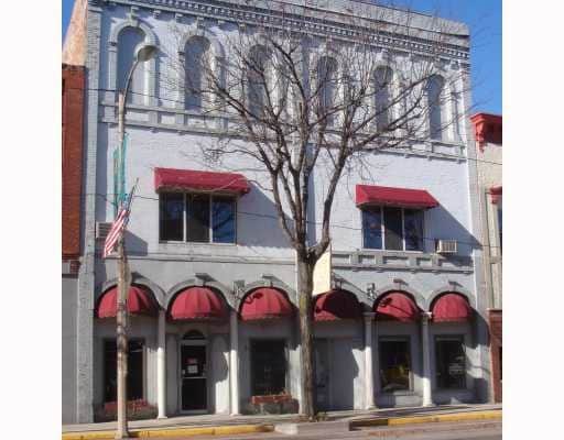 130-134 S Main St, Eaton Rapids, MI for sale - Building Photo - Image 3 of 11