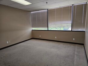 28050 US Hwy 19 N, Clearwater, FL for lease Interior Photo- Image 2 of 4