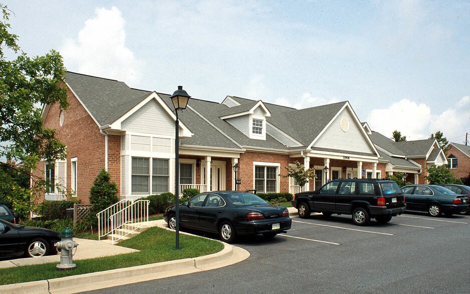 11908 Darnestown Rd, Gaithersburg, MD à vendre - Photo du bâtiment - Image 2 de 2