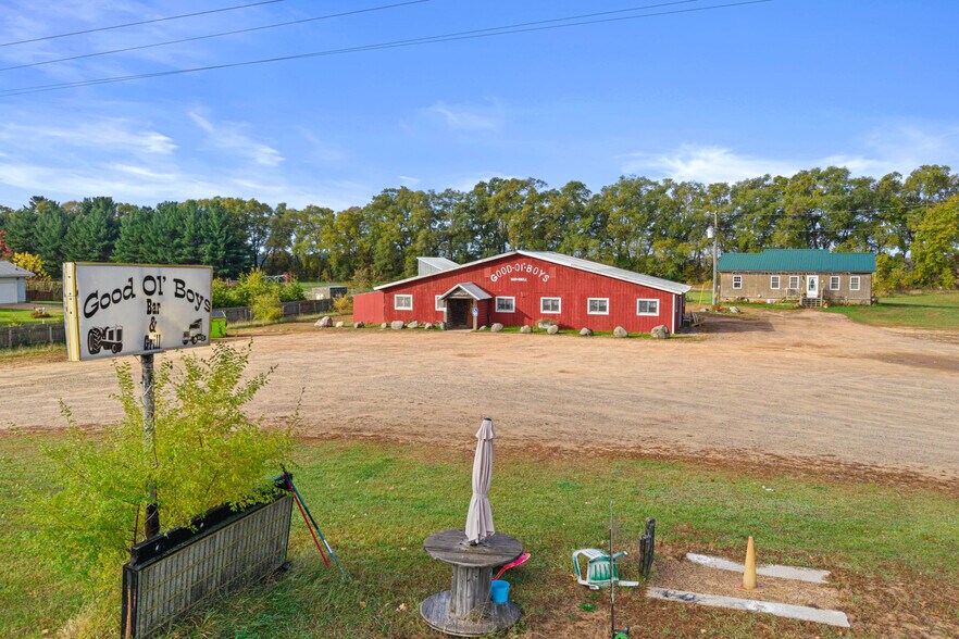 N4183 4th Ave, Hancock, WI à vendre - Photo du bâtiment - Image 2 de 41