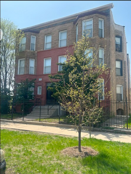 4622 S Indiana Ave, Chicago, IL à vendre - Photo du bâtiment - Image 2 de 13