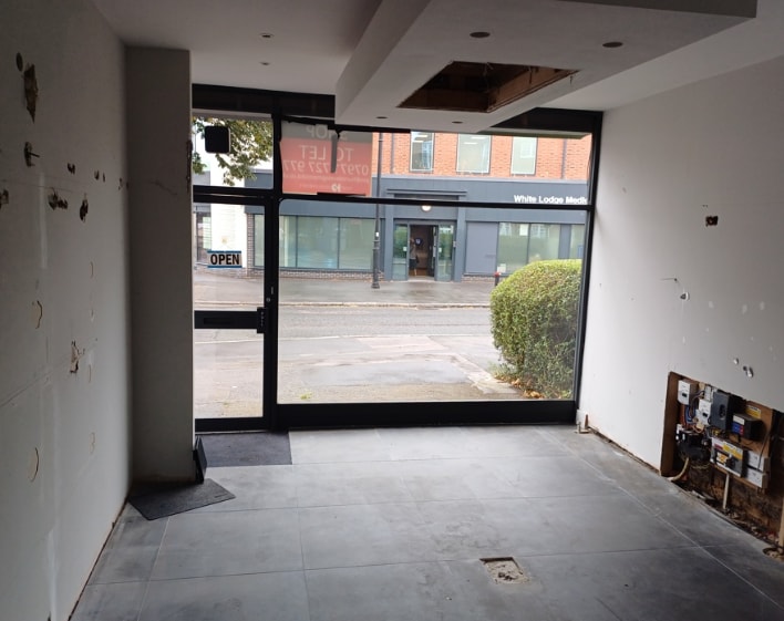 64 Chase Side, Enfield for lease Interior Photo- Image 1 of 2