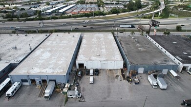 7975-7985 W 20th Ave, Hialeah, FL à louer Photo intérieure- Image 2 de 8