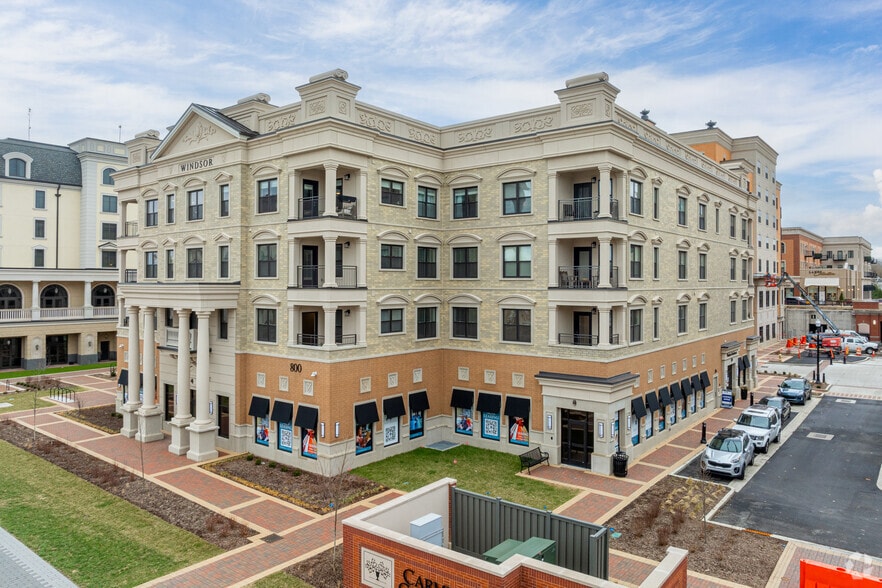 800 Monon Green Blvd, Carmel, IN for lease - Primary Photo - Image 1 of 5