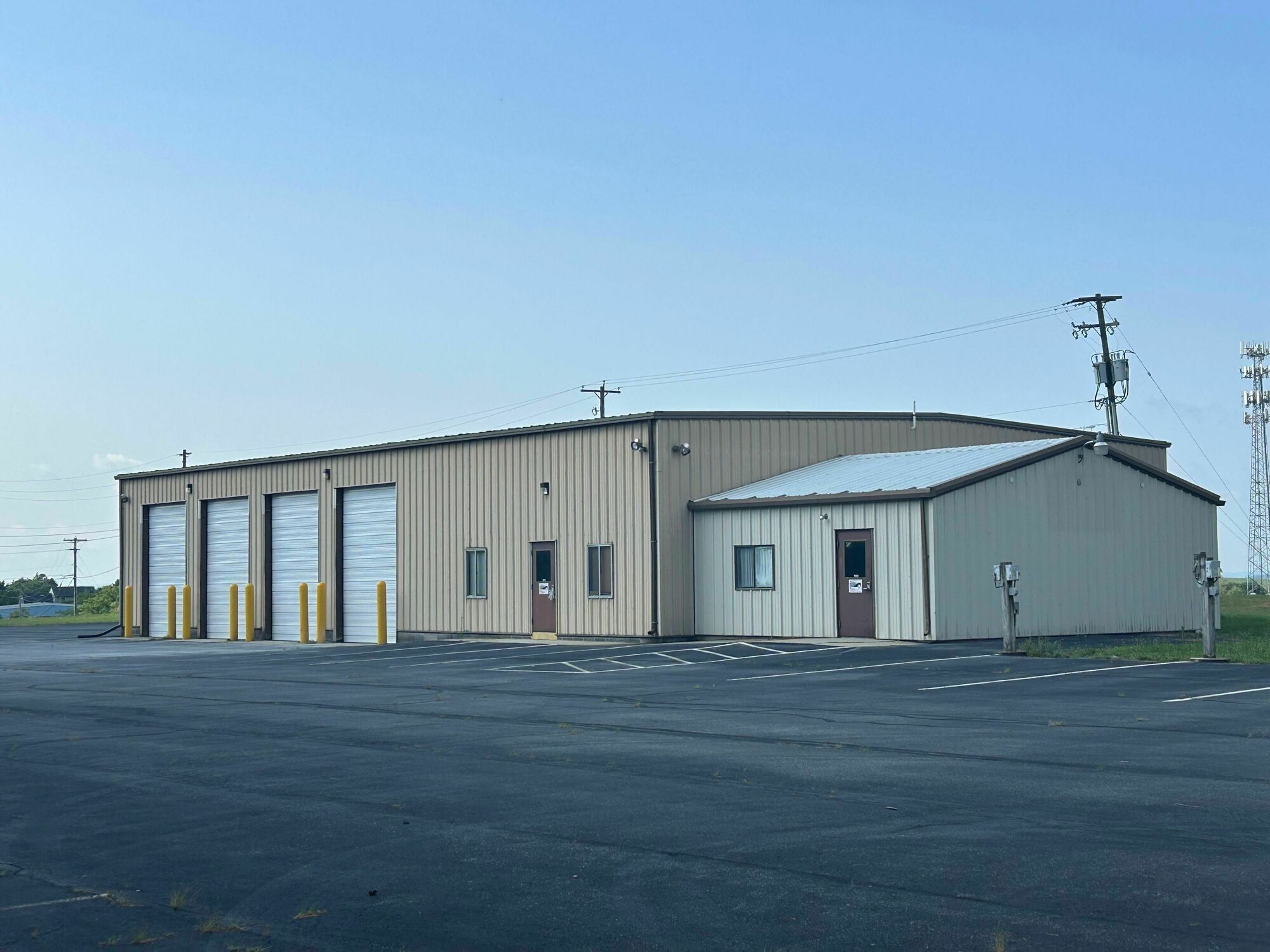 27 Feick Industrial Dr, Hamburg, PA for lease Building Photo- Image 1 of 4