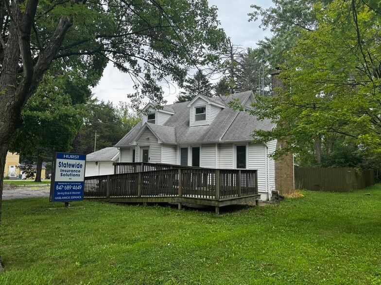 36911 N Green Bay Rd, Waukegan, IL for sale - Building Photo - Image 2 of 4
