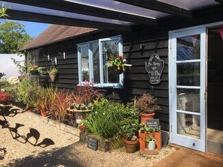 Plus de détails pour Meres Ln, Mayfield - Commerce de détail à louer