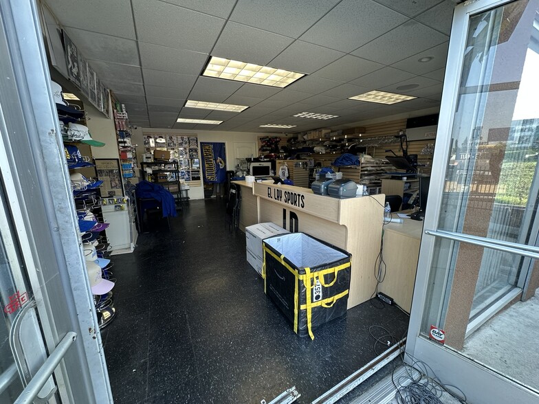 4620-4620 1/2 E 3rd St, Los Angeles, CA for sale - Building Photo - Image 3 of 18