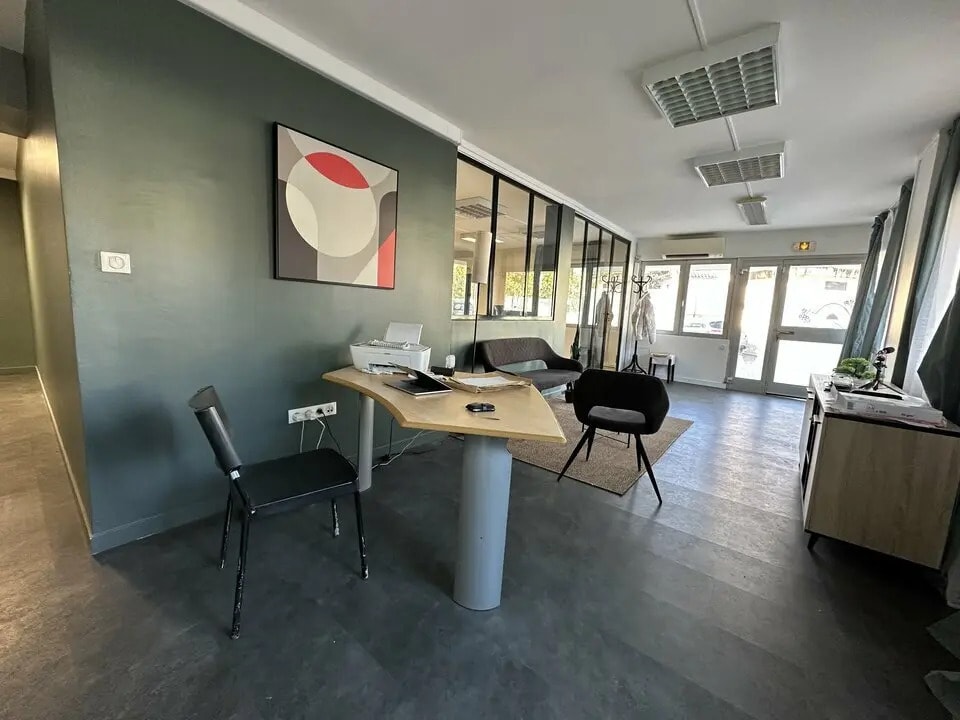 Office in Montpellier for lease Building Photo- Image 1 of 13