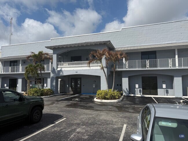 More details for 907 E Strawbridge Ave, Melbourne, FL - Office for Sale
