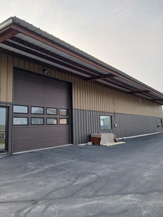 More details for 953 Egg Harbor Rd, Sturgeon Bay, WI - Retail for Sale