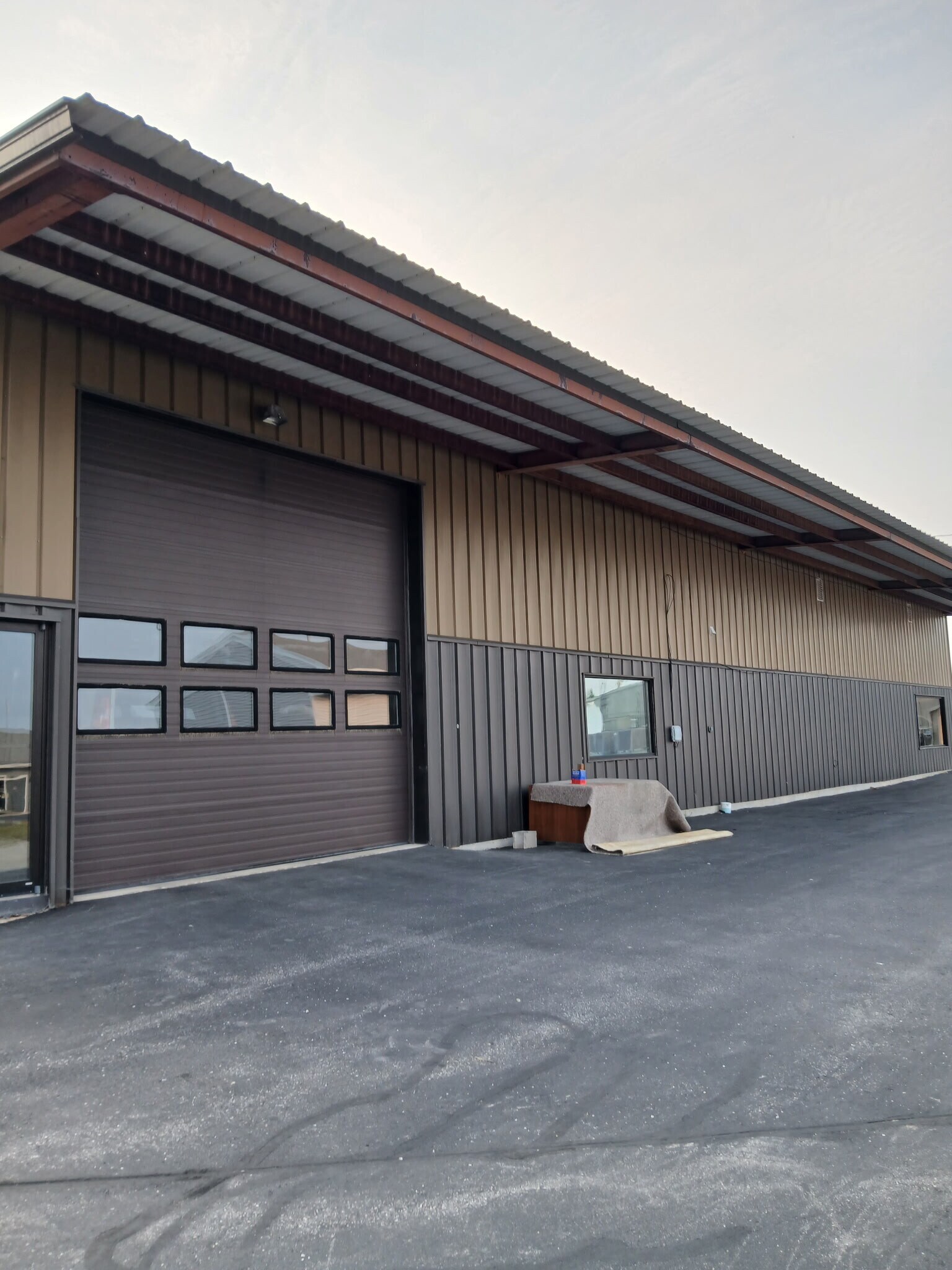 953 Egg Harbor Rd, Sturgeon Bay, WI à vendre Photo principale- Image 1 de 4