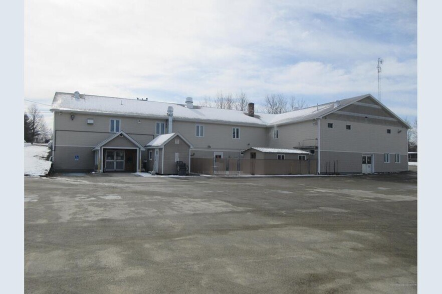 22 Atlantic Ave, Brewer, ME à vendre - Photo du bâtiment - Image 2 de 10