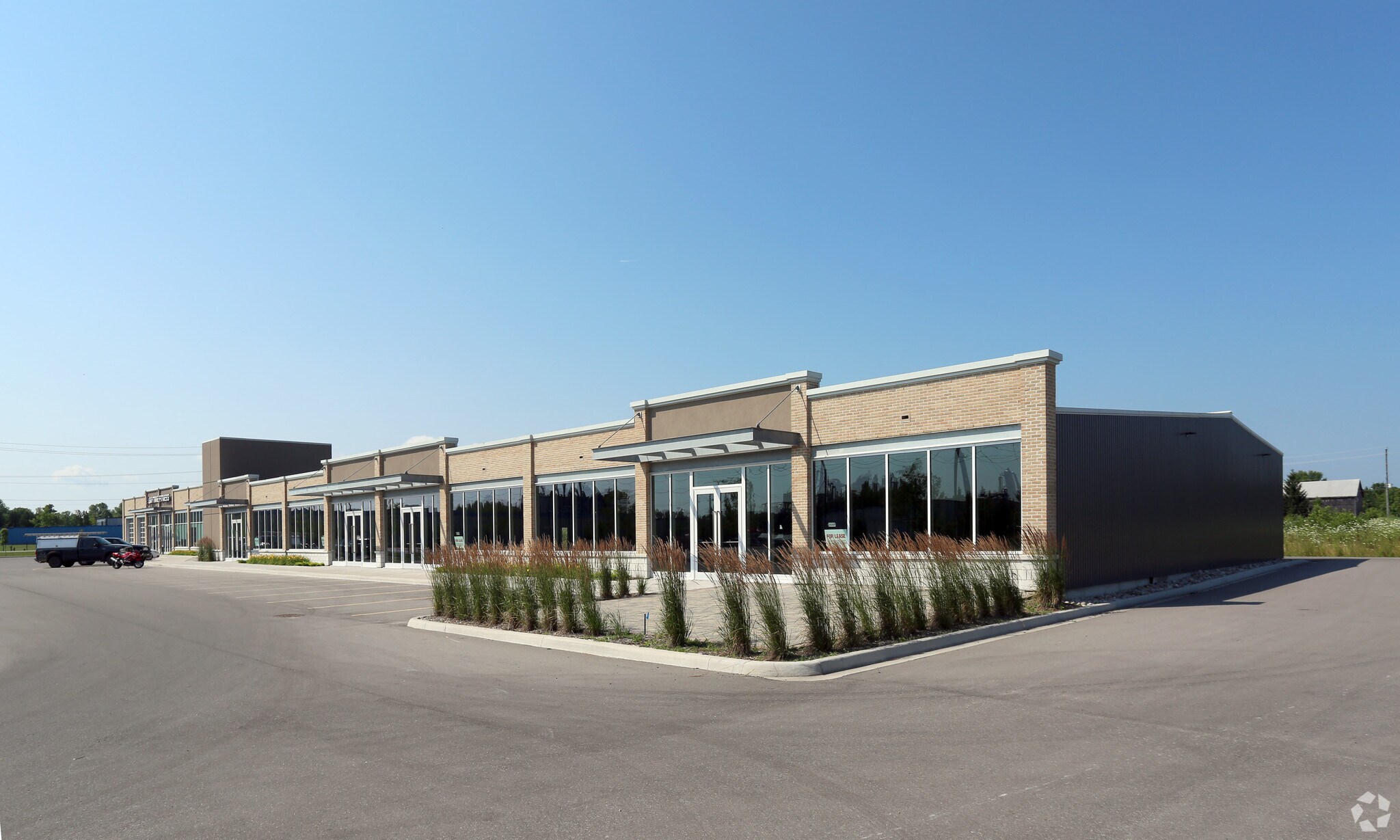 100 Pretty River Pky, Collingwood, ON for sale Primary Photo- Image 1 of 1