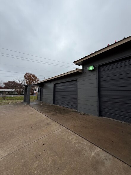 1650 FM 66, Waxahachie, TX for lease - Building Photo - Image 3 of 25