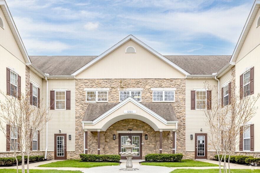 1221 N Church St, Moorestown, NJ for lease - Building Photo - Image 2 of 17