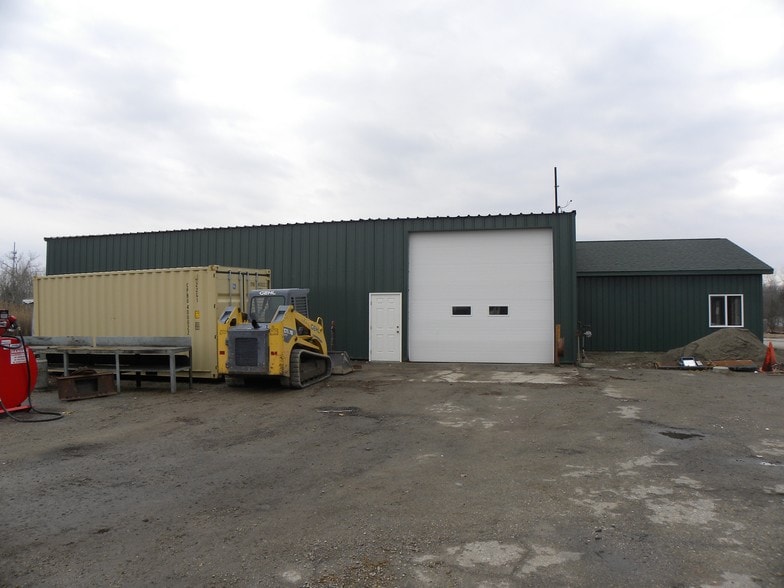 2376 Wadhams Rd, Kimball Township, MI for sale - Building Photo - Image 3 of 4