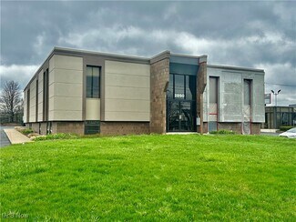 Plus de détails pour 2850 S Arlington Rd, Akron, OH - Bureau à vendre