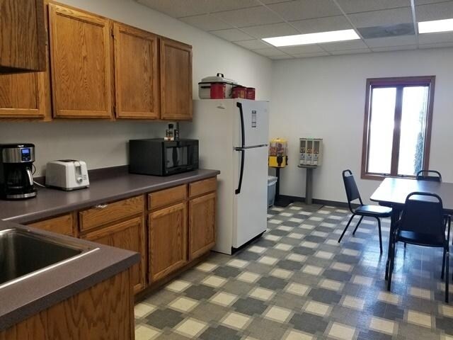 3600 Downwind Dr, Marshfield, WI à vendre - Photo intérieure - Image 3 de 20