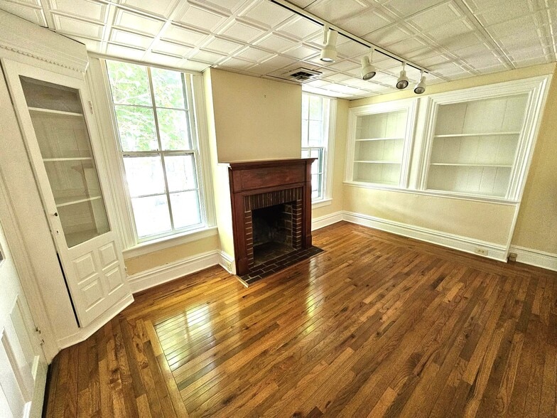 4 Main St, Flemington, NJ for lease - Interior Photo - Image 3 of 13