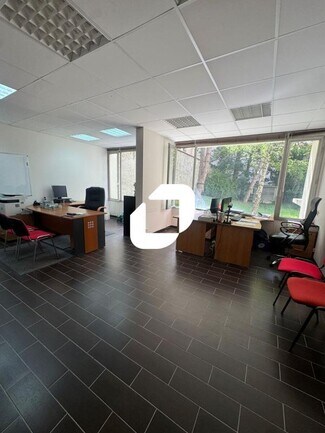 Plus de détails pour Bureau à vendre
