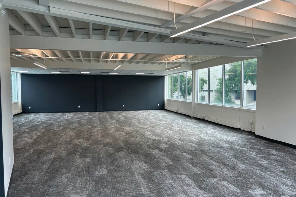 1111 Portage Av, Winnipeg, MB for lease Interior Photo- Image 1 of 7