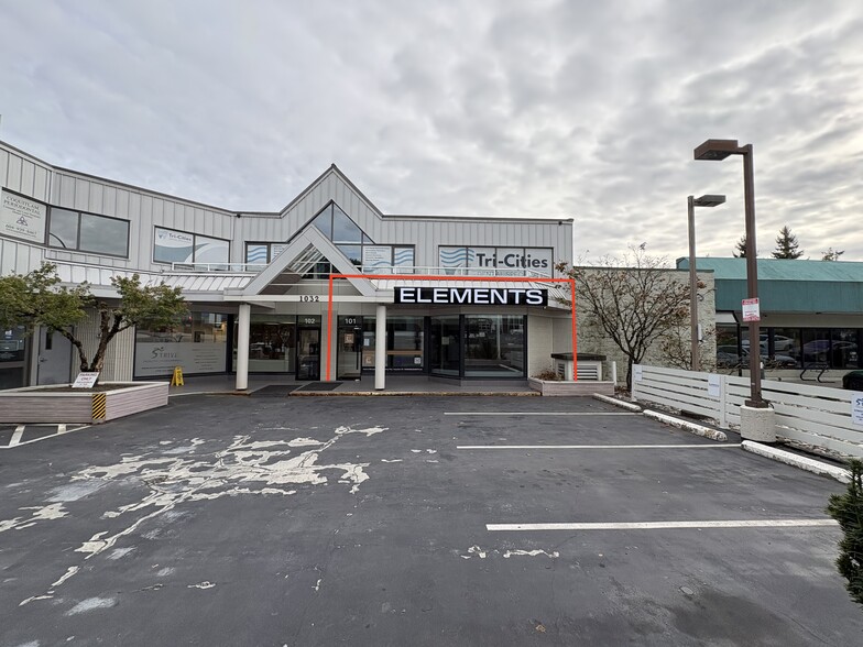 1032 Austin Ave, Coquitlam, BC for lease - Building Photo - Image 1 of 10