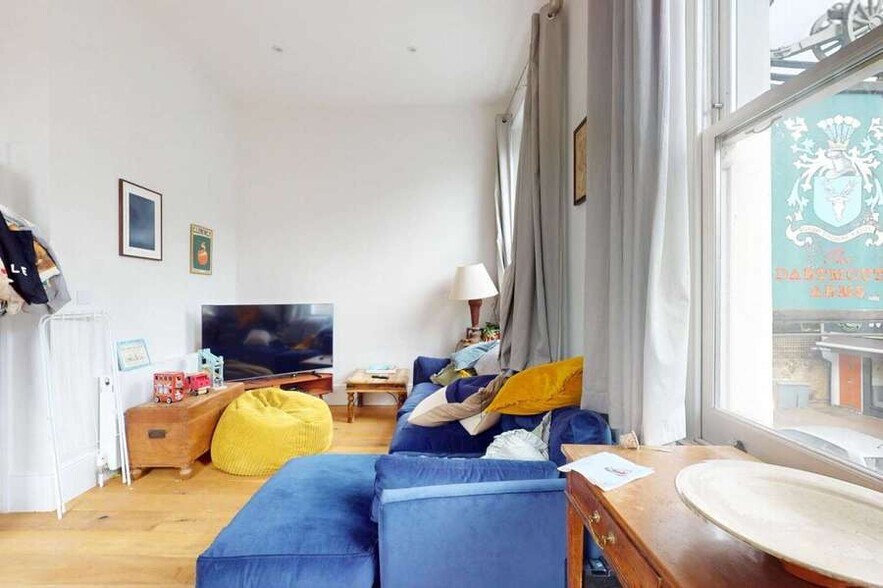 35 York Rise, Londres à vendre - Photo du bâtiment - Image 3 de 14