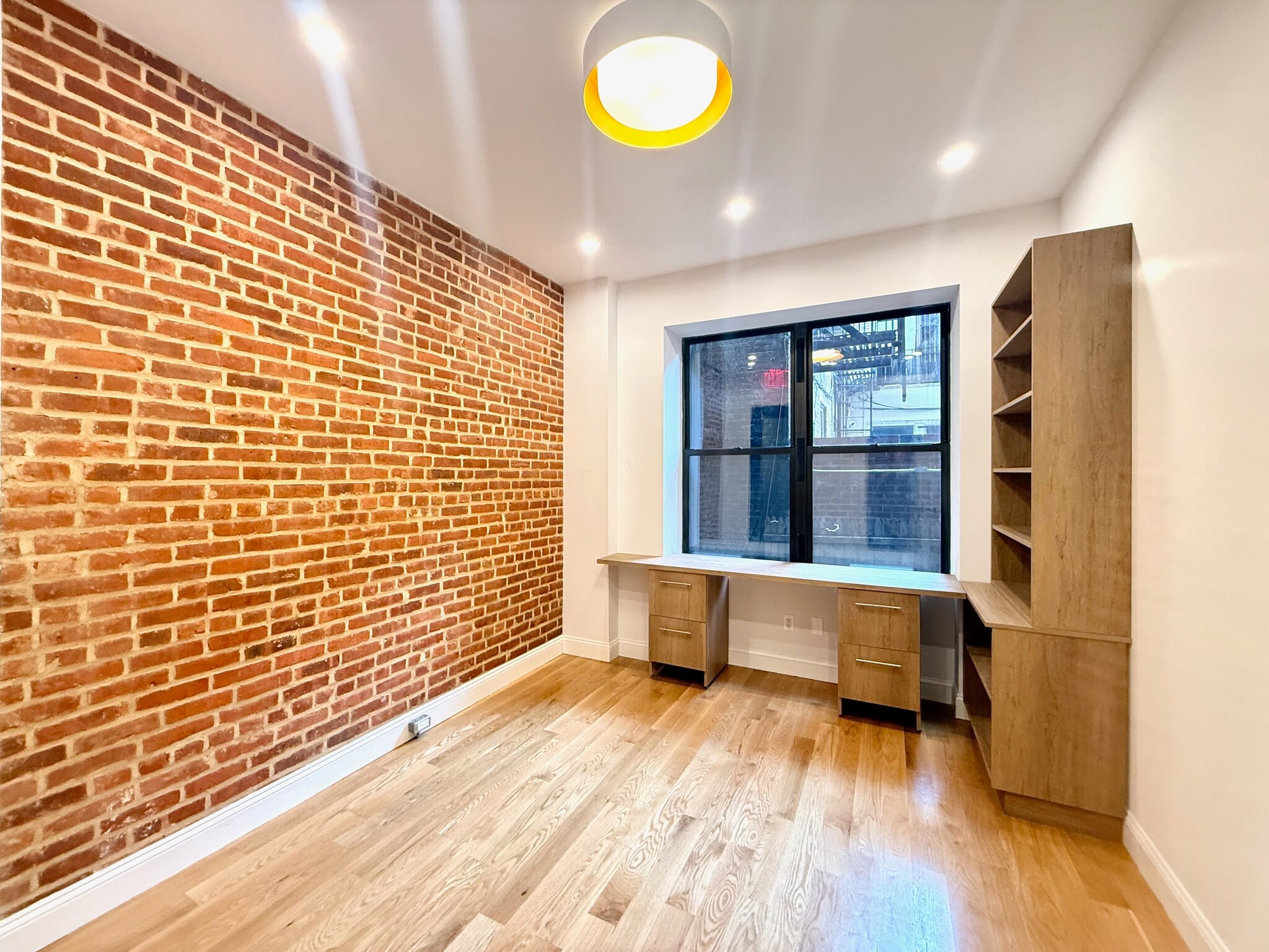151 E 19th St, New York, NY for lease Interior Photo- Image 1 of 7