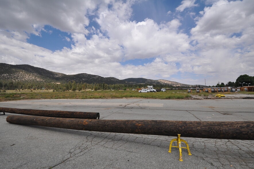 42800 Big Bear Blvd, Big Bear Lake, CA for sale - Building Photo - Image 3 of 7
