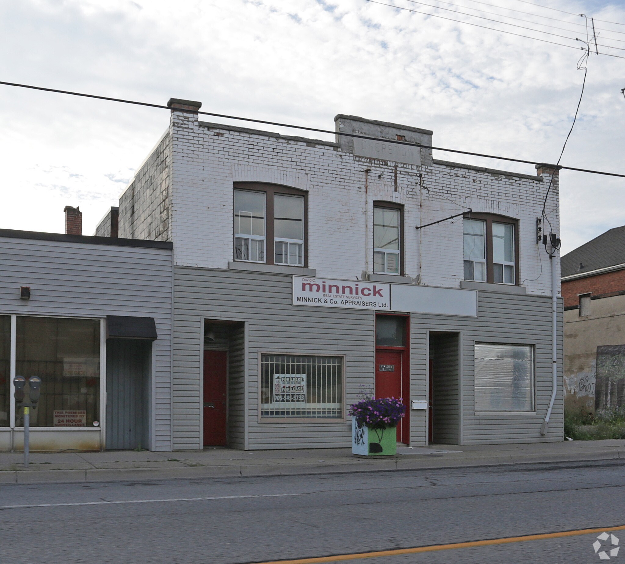 212-214 Kenilworth Ave N, Hamilton, ON à vendre Photo principale- Image 1 de 1