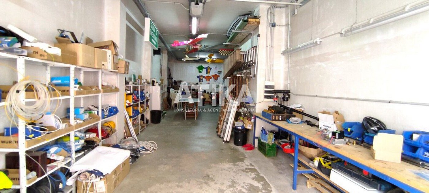 Retail in Ontinyent, Valencia for sale Interior Photo- Image 1 of 8