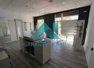 Retail in Cáceres, Cáceres for lease Interior Photo- Image 2 of 8