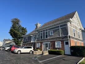 The Carriage House - Loft