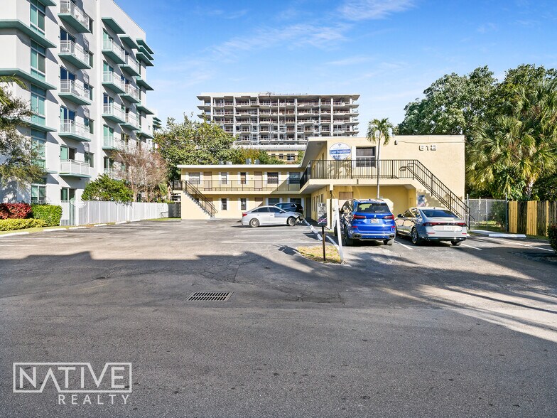 612 NE 2nd Ave, Fort Lauderdale, FL à vendre - Photo du bâtiment - Image 2 de 26