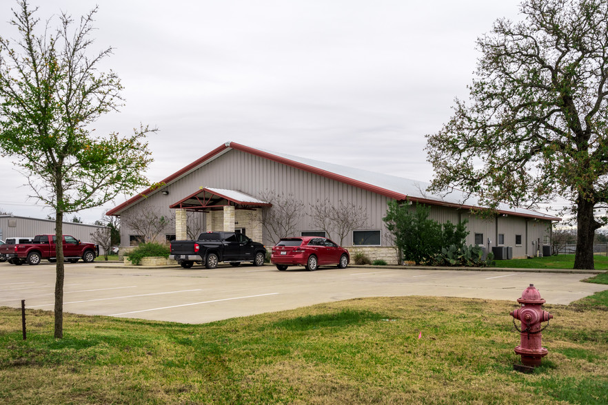 6134 Imperial Loop, College Station, TX for sale - Primary Photo - Image 1 of 1