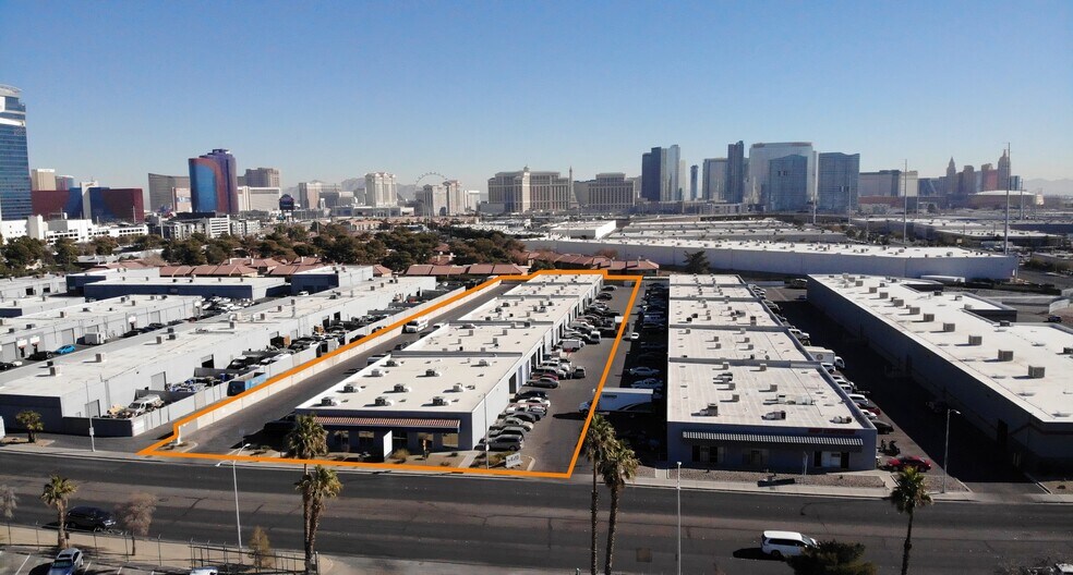 4420 Arville St, Las Vegas, NV à louer - Photo du bâtiment - Image 2 de 5