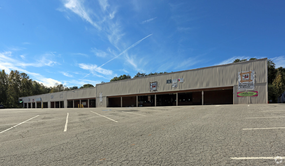 409-425 S Second Ave, Mayodan, NC for lease - Primary Photo - Image 1 of 7