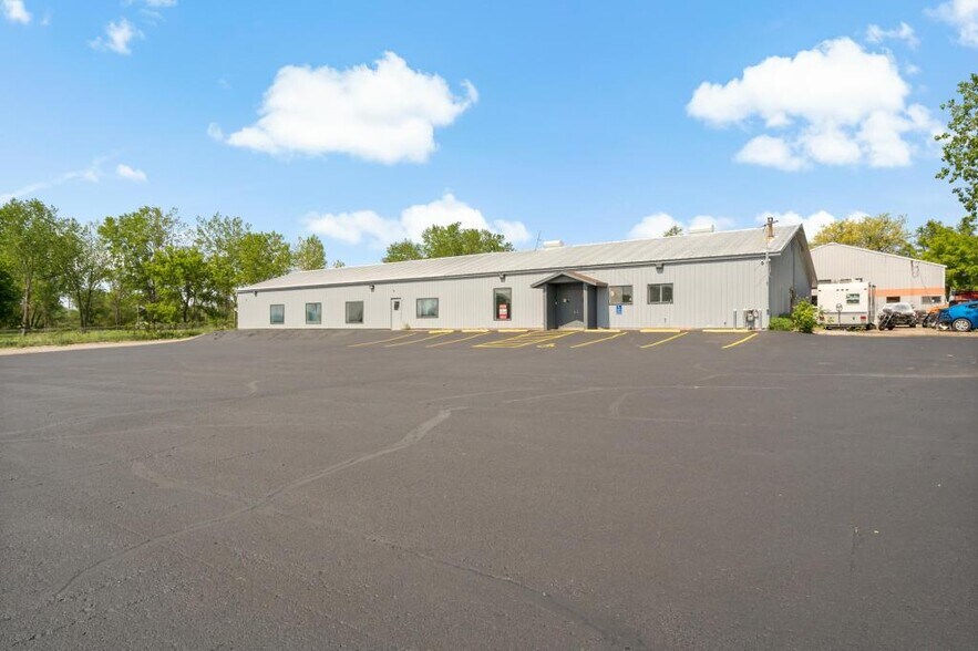12525 & 12541 Weckman Rd Rd, Shakopee, MN à vendre - Photo du bâtiment - Image 1 de 5
