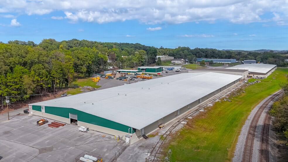 1605 Prosser Rd, Knoxville, TN à louer - Photo du bâtiment - Image 3 de 10