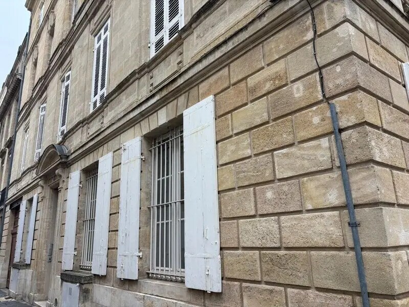 Bureau dans Bordeaux à louer Photo du bâtiment- Image 1 de 7