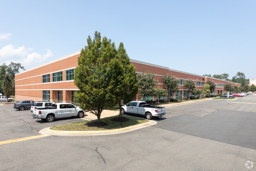 10720 Richmond Hwy, Lorton, VA for lease - Building Photo - Image 1 of 7