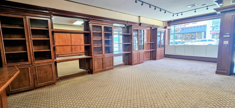 417 Central Ave, Cedarhurst, NY for lease - Interior Photo - Image 3 of 5