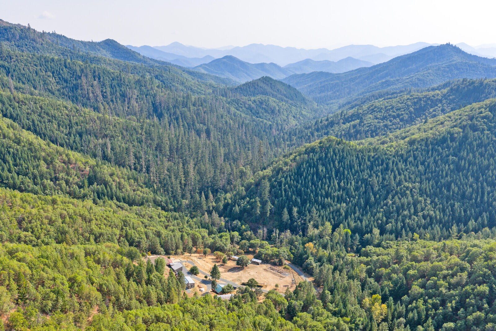 4220 Wards Creek Rd, Rogue River, OR à vendre Photo principale- Image 1 de 84