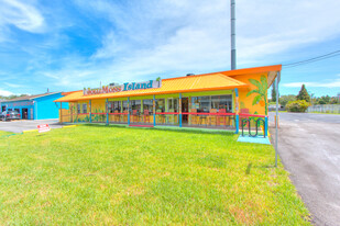 301 S Belcher Rd, Clearwater FL - Restaurant avec service au volant