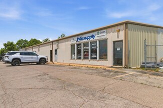 Plus de détails pour 1015 Preacher Roe Blvd, West Plains, MO - Commerce de détail à vendre