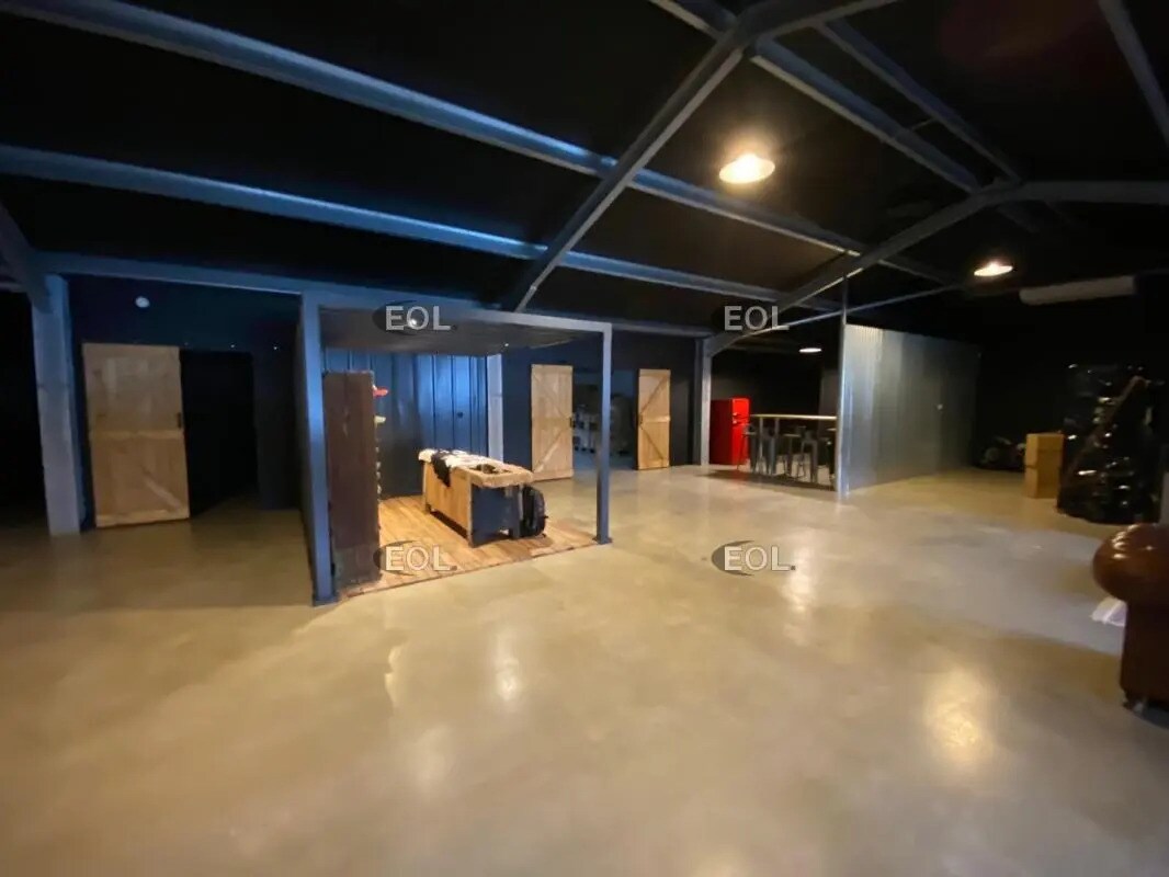 Office in Gémenos for lease Building Photo- Image 1 of 11