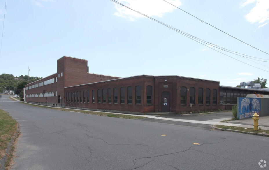 34 Sanderson St, Greenfield, MA for sale - Building Photo - Image 3 of 4